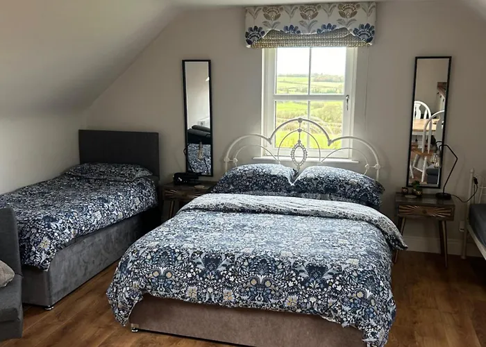 Drum Manor Apartment Hillsborough Bt26 6Pu